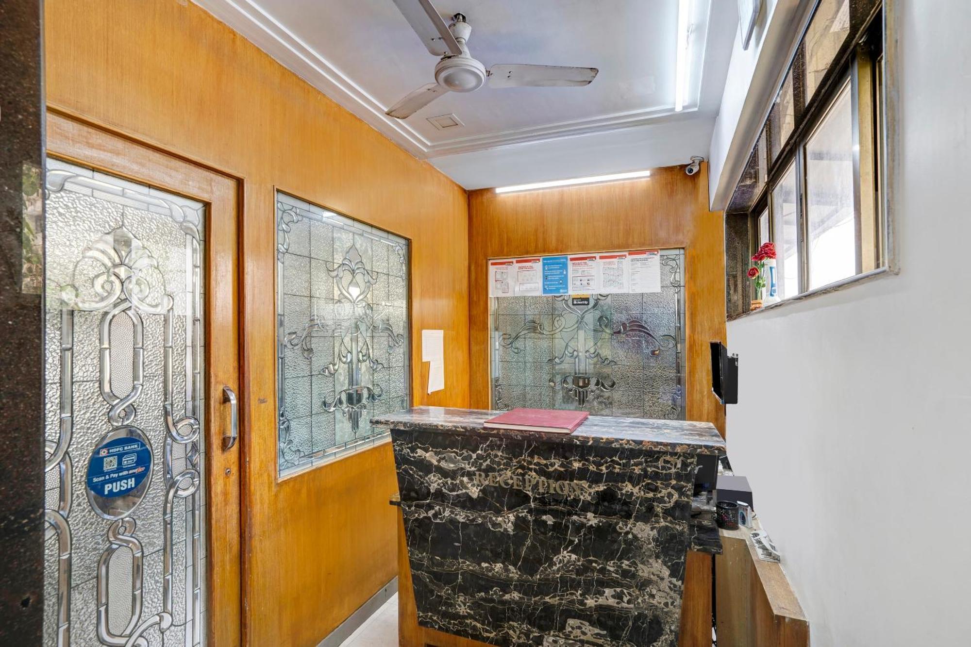 Hotel O Delight Inn Near Andheri Railway Station Mumbai Exterior photo