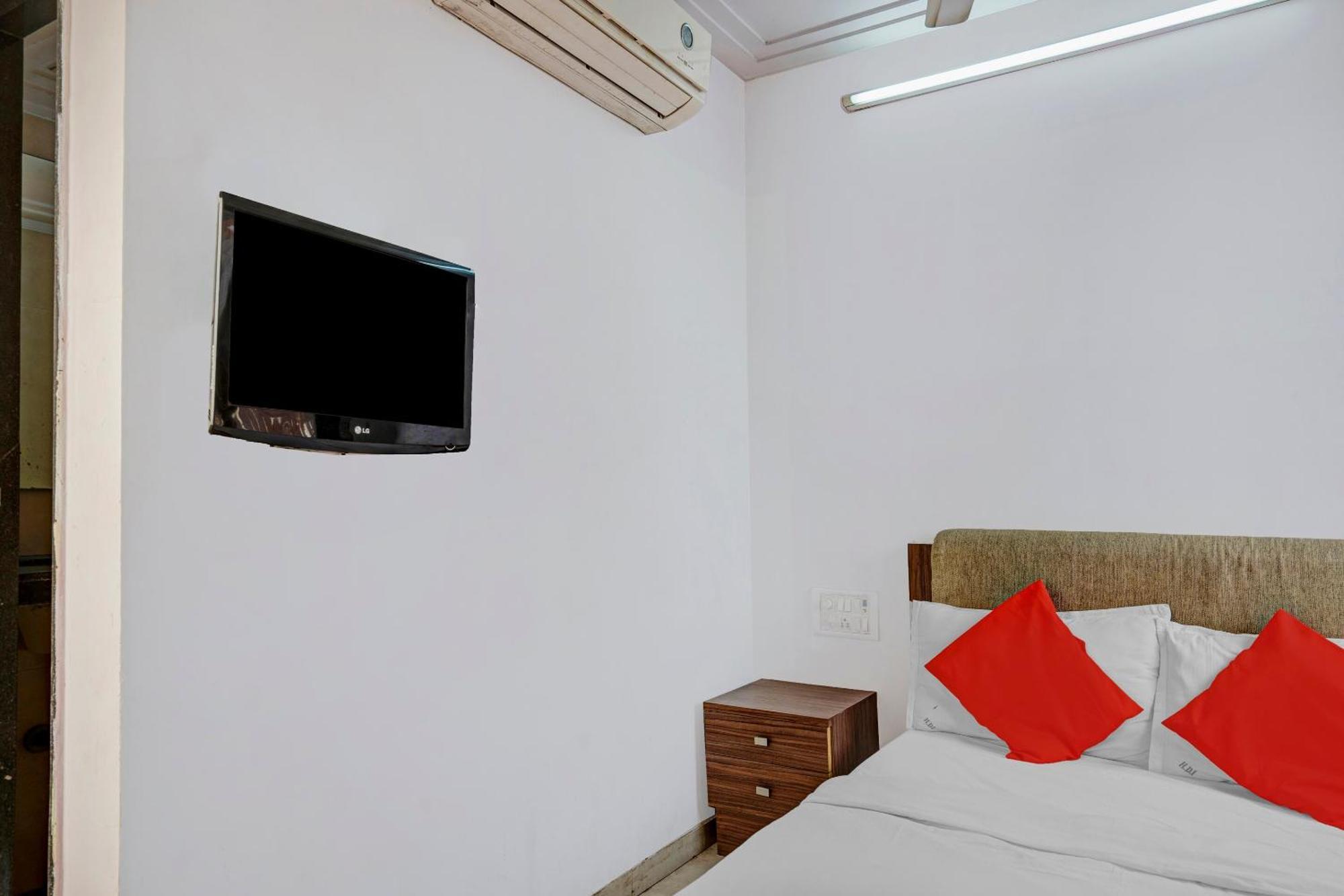 Hotel O Delight Inn Near Andheri Railway Station Mumbai Exterior photo